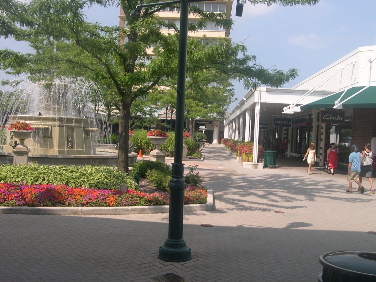 Skokie, IL - Westfield Old Orchard - Wikipedia, la enciclopedia libre